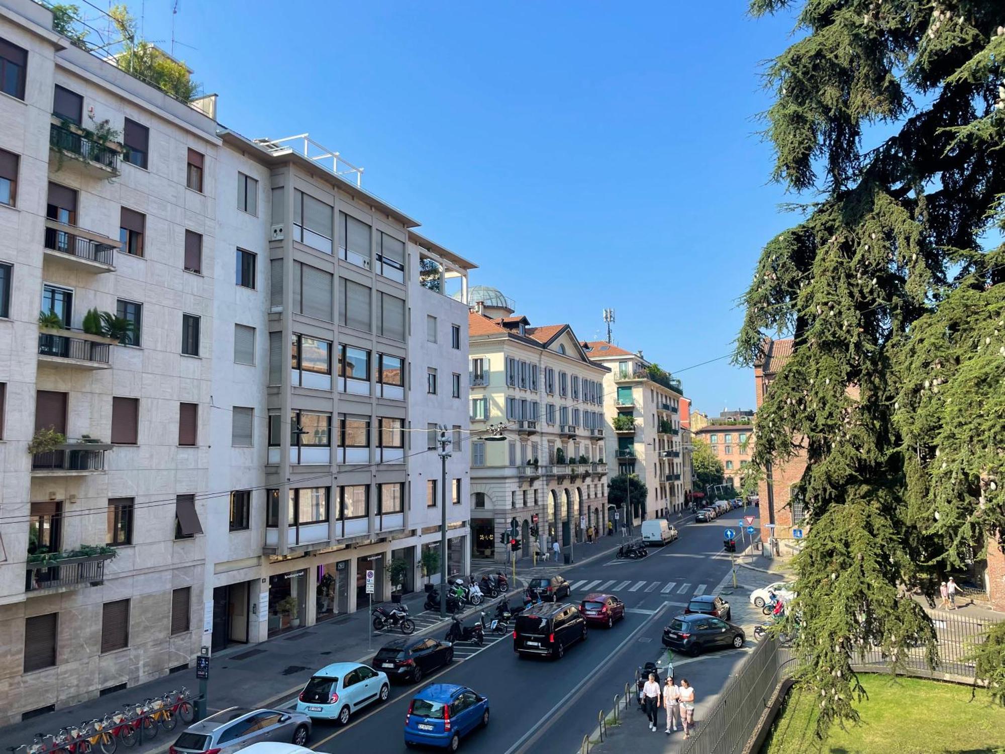 Relstay - Montenapoleone Milan Bagian luar foto