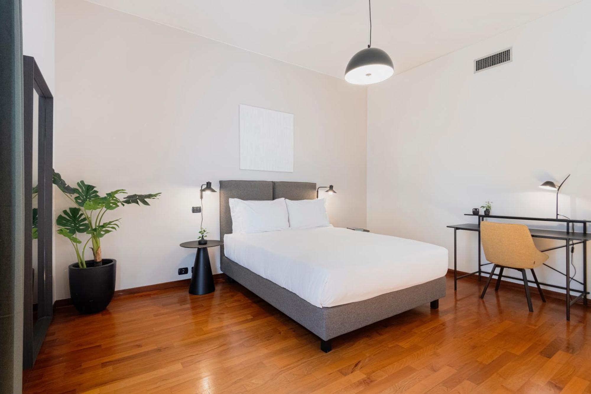 Relstay - Montenapoleone Milan Bagian luar foto